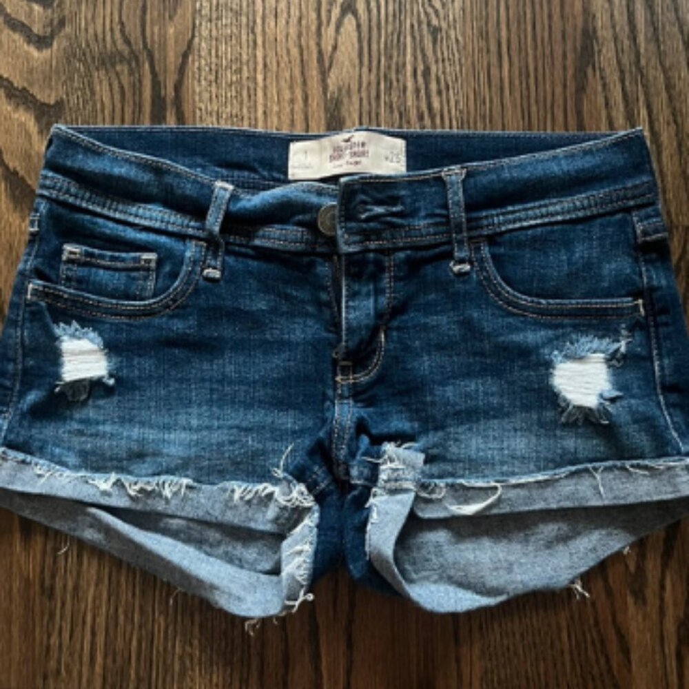 Y2K low rise Hollister denim shorts